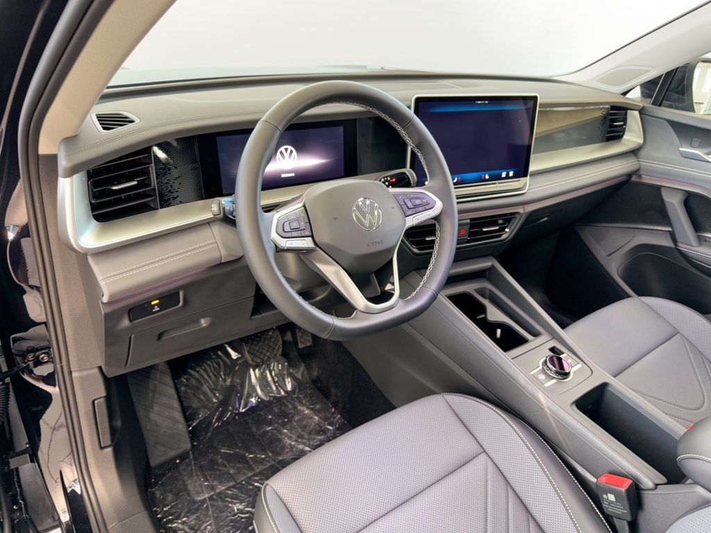 New 2026 Volkswagen Tiguan SE SUV
