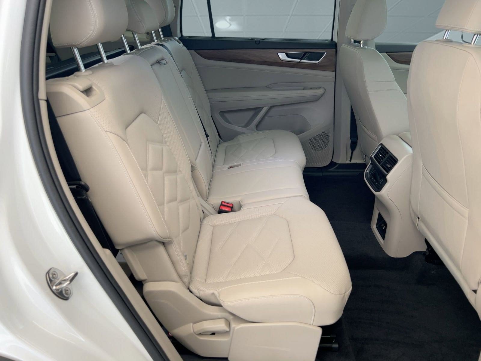 2026 Volkswagen Atlas SE w/Tech - Photo 30