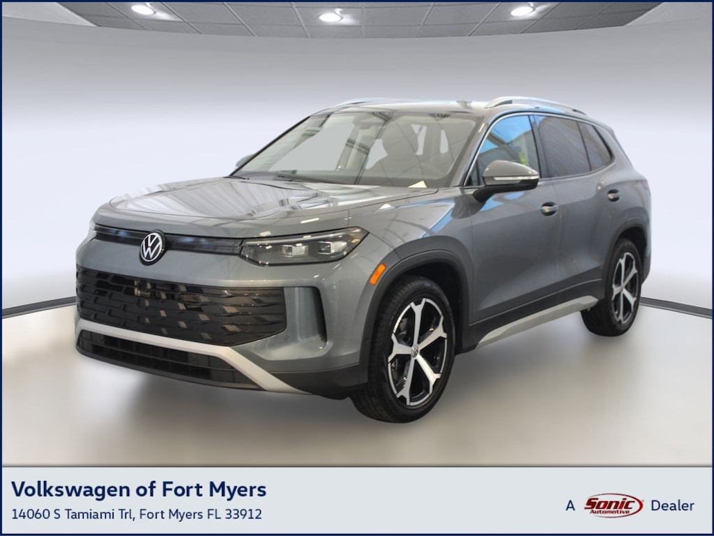 New 2025 Volkswagen Tiguan 2.0T SE SUV