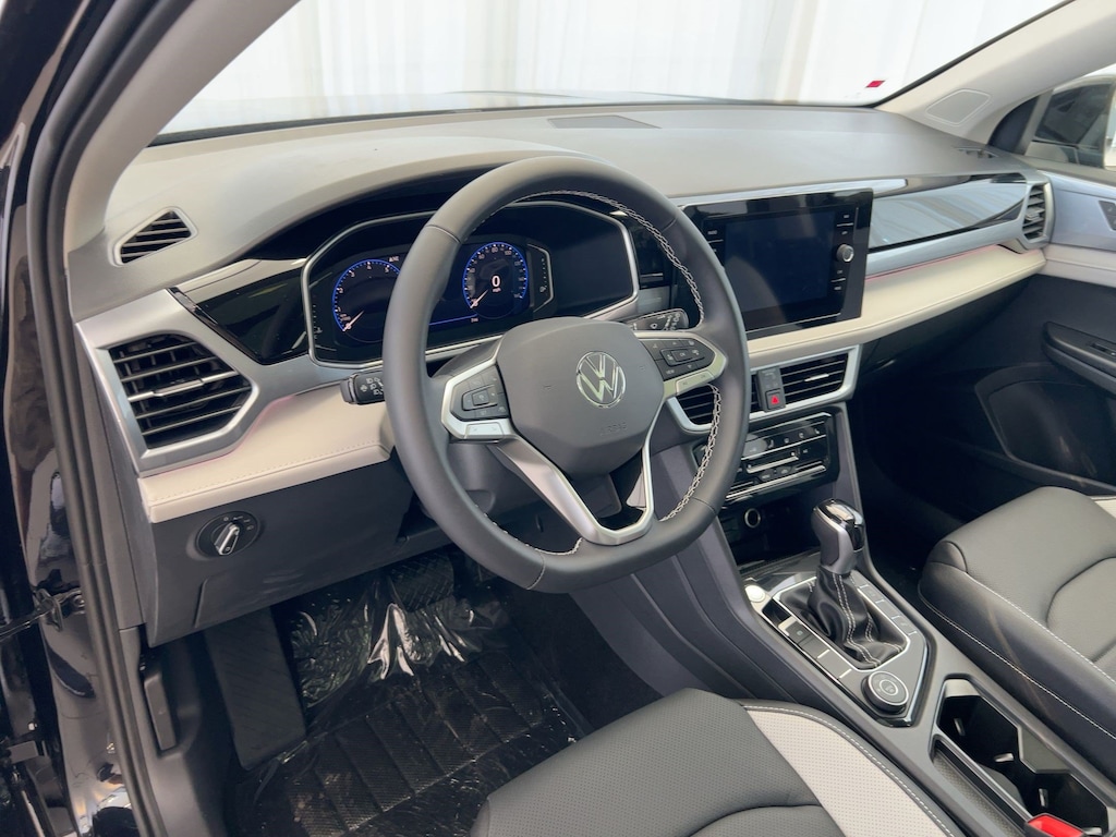 New 2026 Volkswagen Taos 1.5T SEL SUV