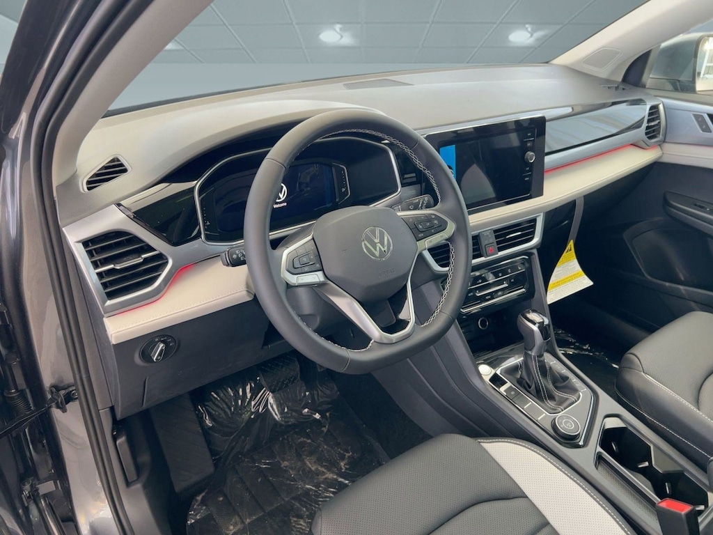 New 2026 Volkswagen Taos 1.5T SEL SUV