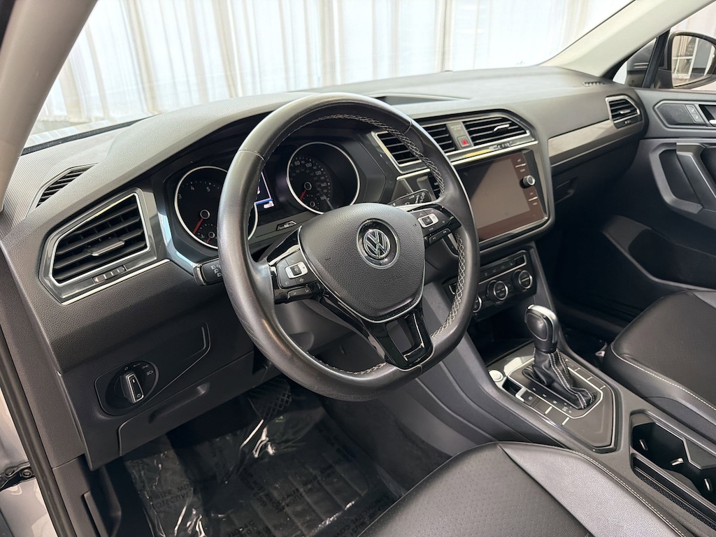 Used 2021 Volkswagen Tiguan SE 2.0T SE FWD