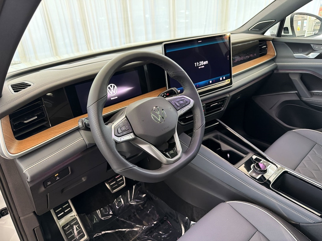 New 2026 Volkswagen Tiguan 2.0T SEL R-Line Turbo SUV