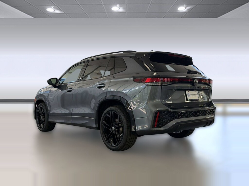New 2026 Volkswagen Tiguan 2.0T SE R-Line Black SUV