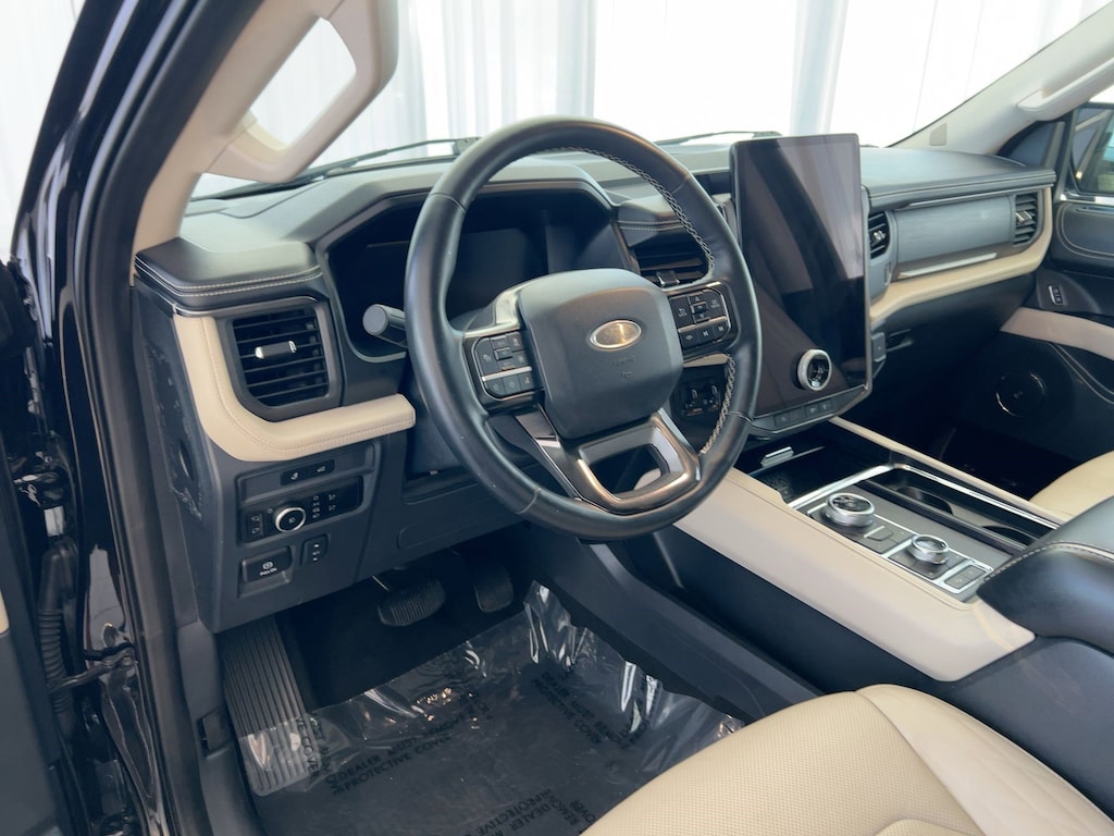 Used 2024 Ford Expedition Max Platinum Platinum 4x4