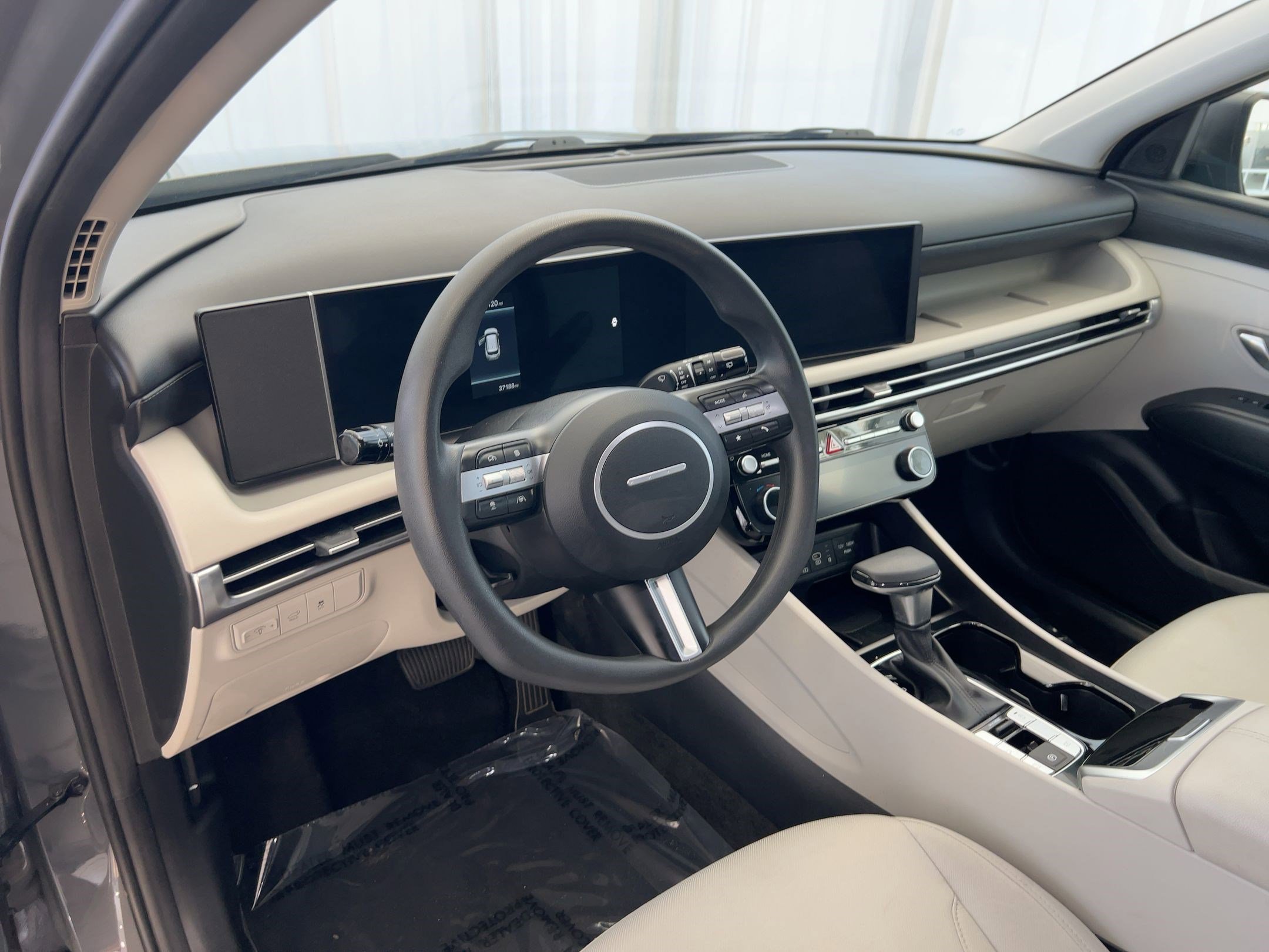 2025 Hyundai Tucson SEL photo 4