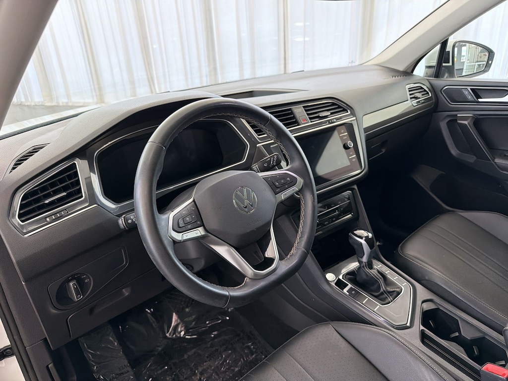 Certified 2023 Volkswagen Tiguan SE 2.0T SE FWD