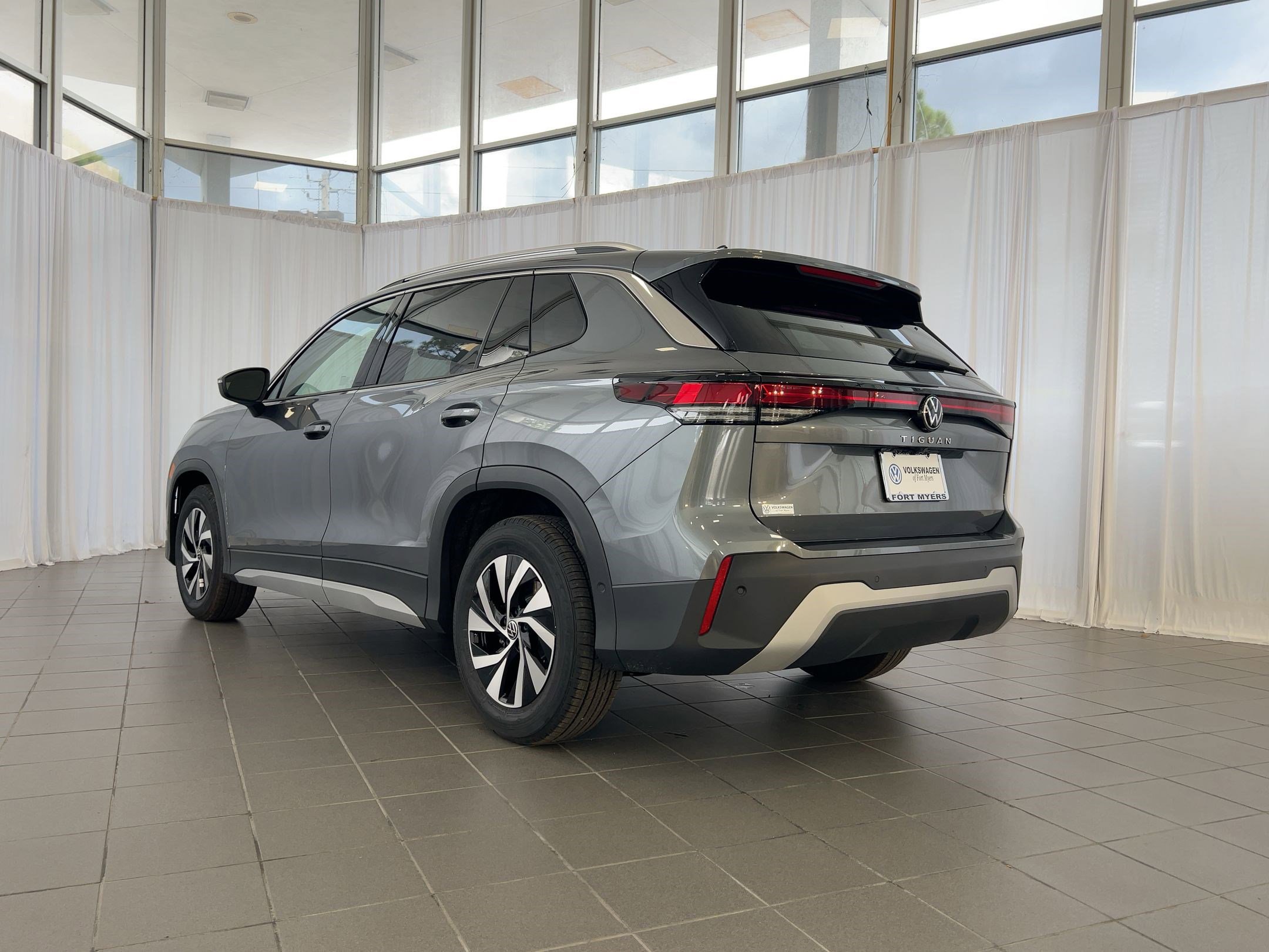 2026 Volkswagen Tiguan S photo 2