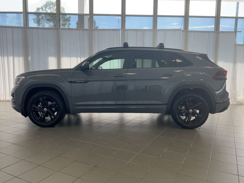 New 2026 Volkswagen Atlas Cross Sport 2.0T SEL R-Line Black SUV