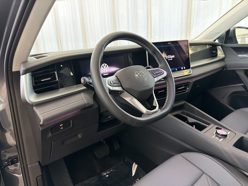 New 2026 Volkswagen Tiguan SE SUV