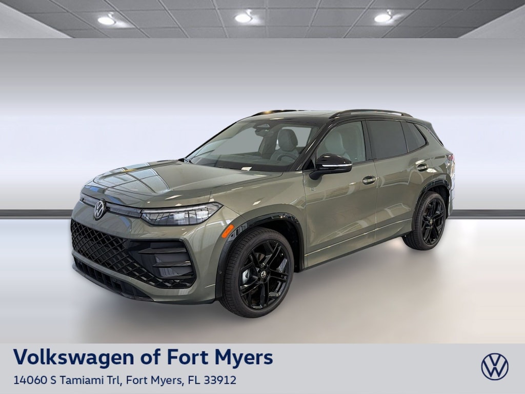 New 2026 Volkswagen Tiguan SE R-Line Black SUV