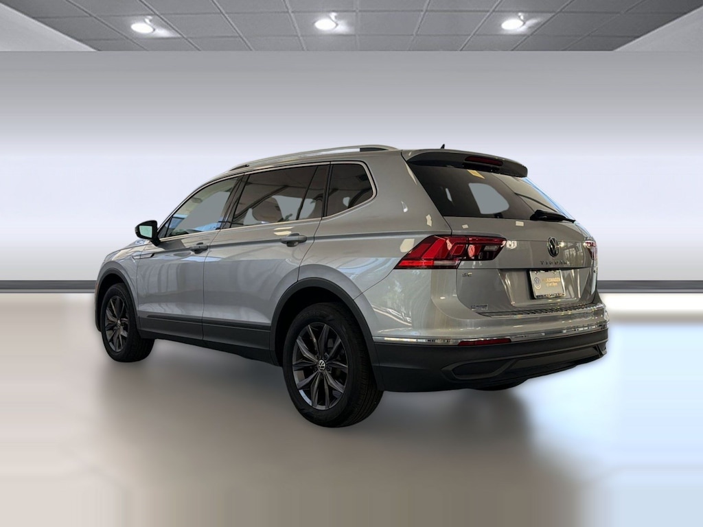 Used 2024 Volkswagen Tiguan SE 2.0T SE 4MOTION