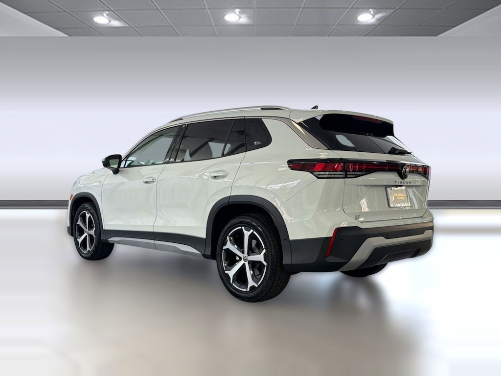 New 2026 Volkswagen Tiguan 2.0T SE SUV