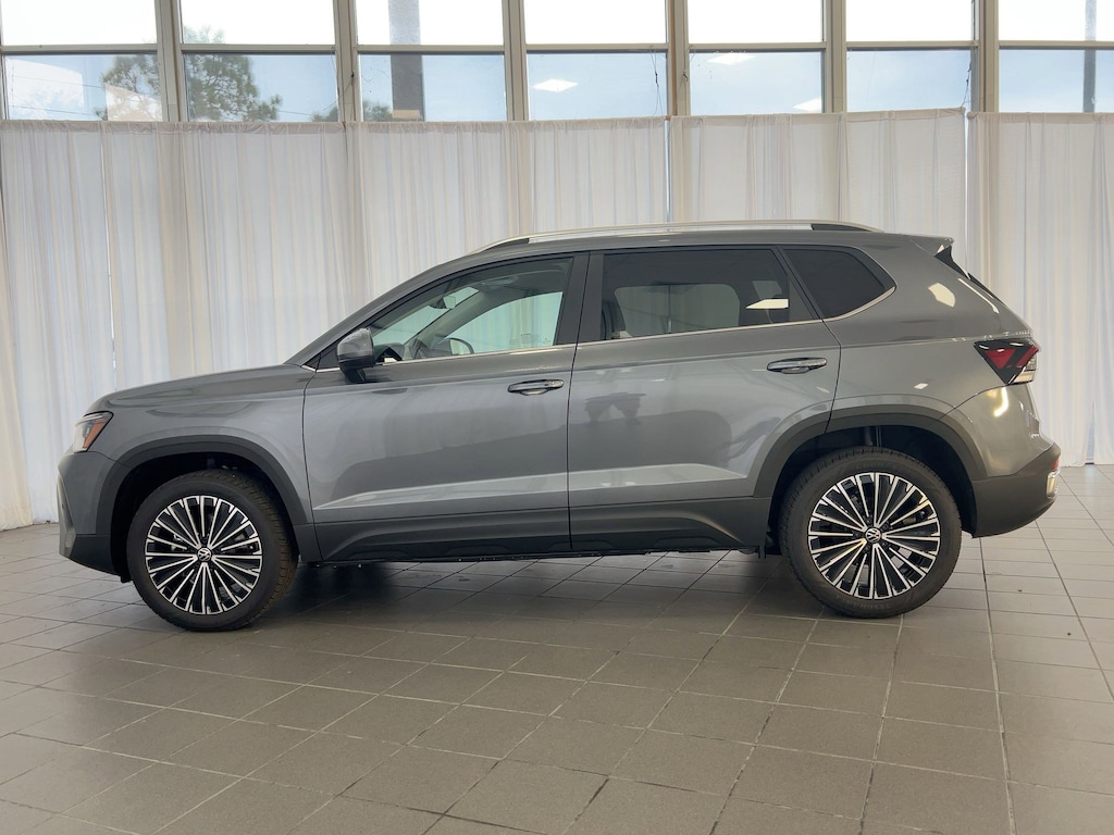 New 2026 Volkswagen Taos 1.5T SE SUV