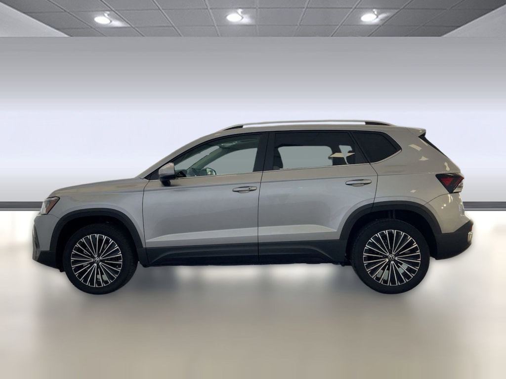 New 2026 Volkswagen Taos 1.5T SE SUV
