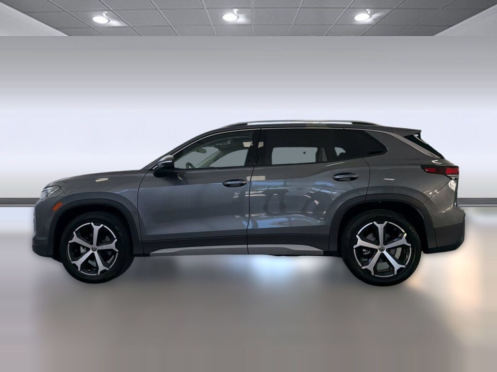 New 2026 Volkswagen Tiguan SE SUV
