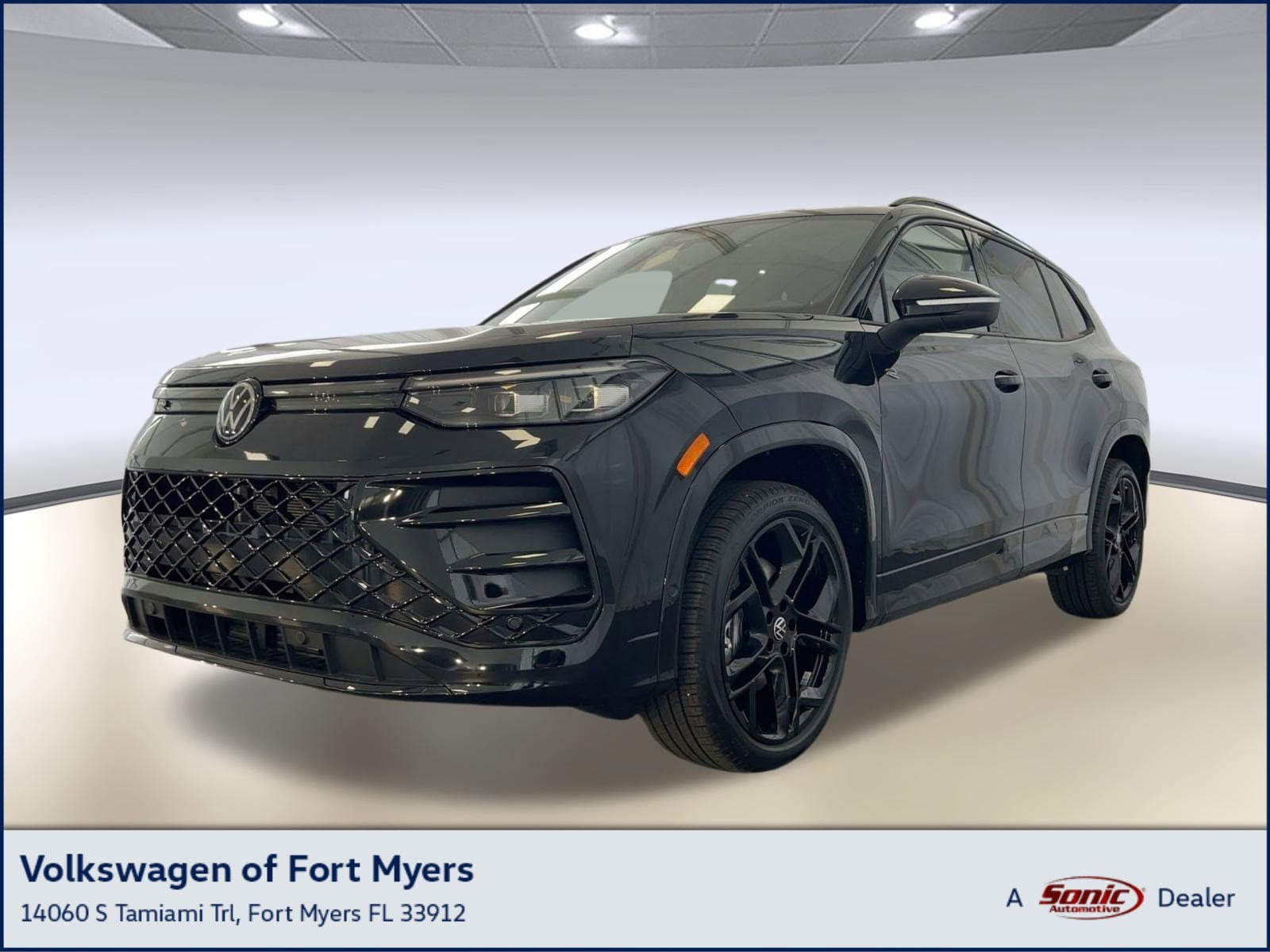 2026 Volkswagen Tiguan Comfortline R-Line Black