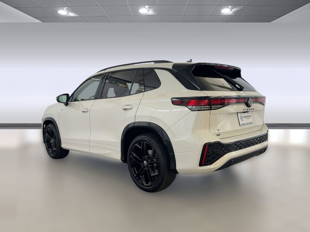 New 2026 Volkswagen Tiguan 2.0T SE R-Line Black SUV