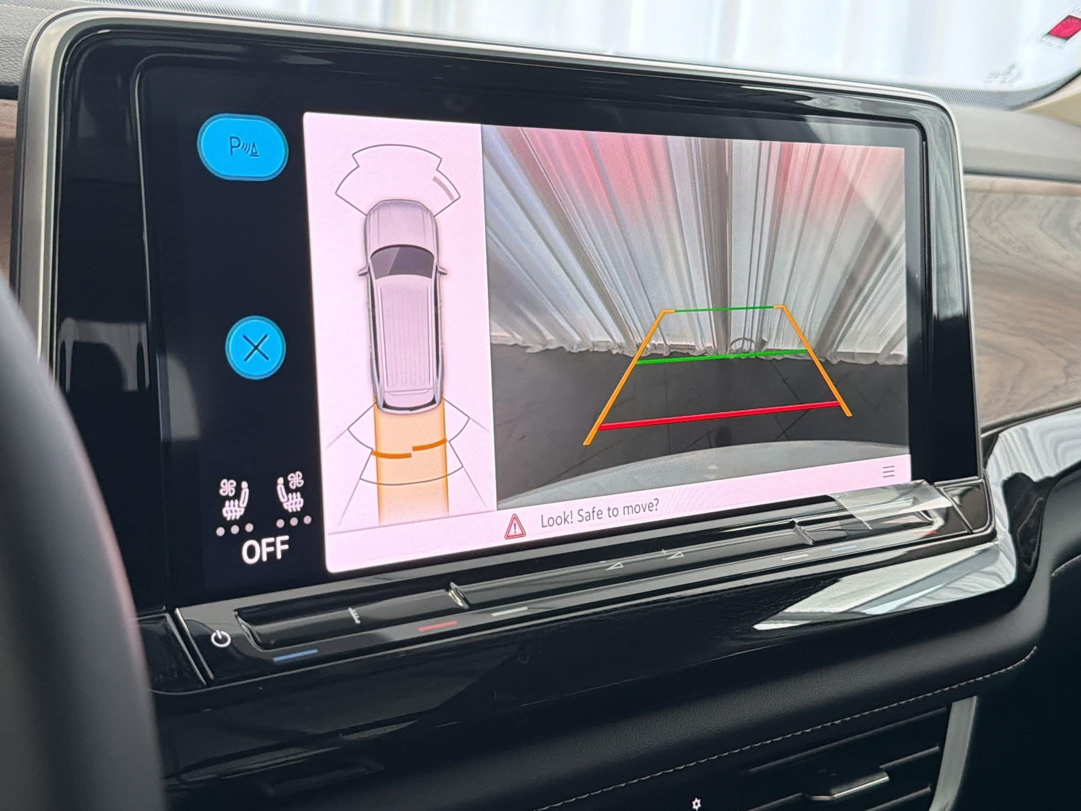 2026 Volkswagen Atlas SE w/Tech - Photo 24