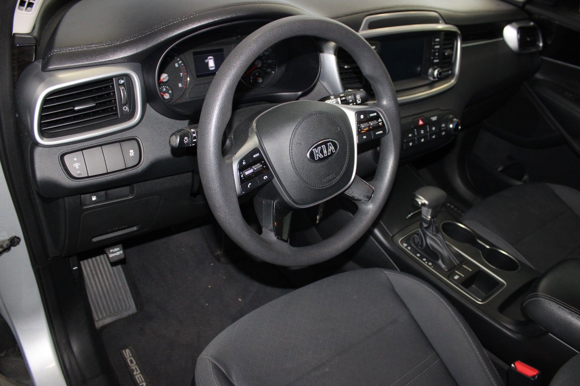 2019 Kia Sorento L photo 3