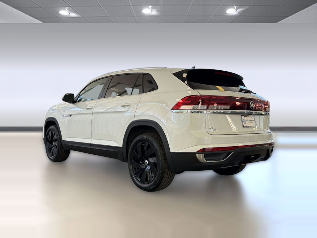 New 2026 Volkswagen Atlas Cross Sport SE w/Technology SUV