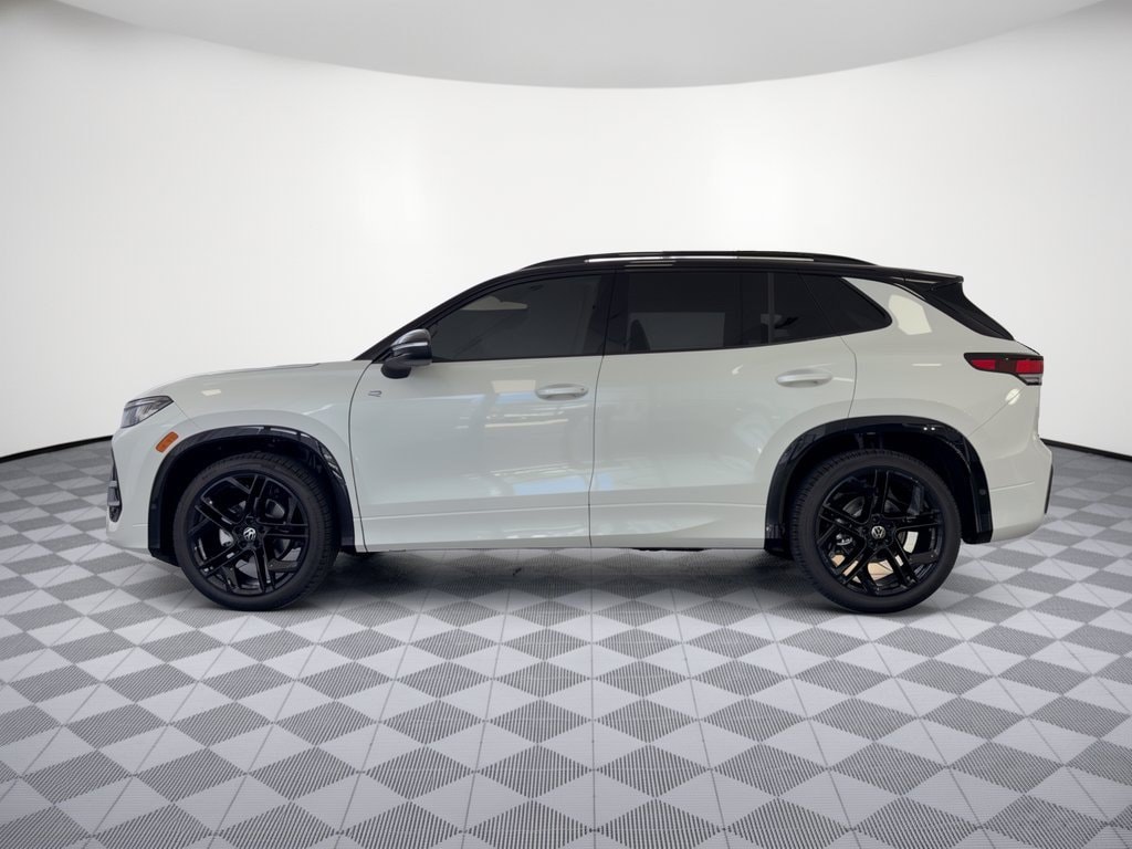 New 2026 Volkswagen Tiguan SE R-Line Black SUV