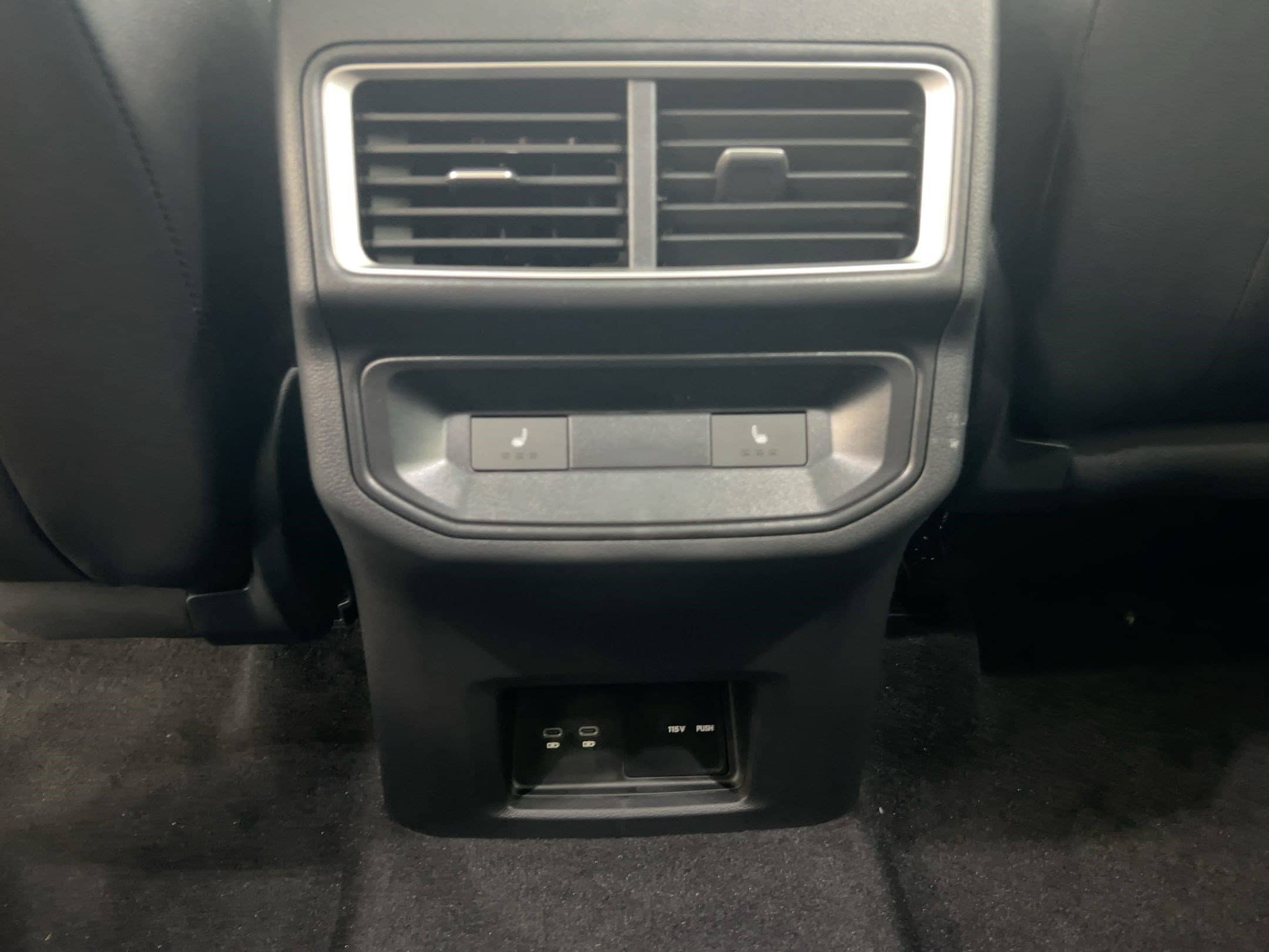 2026 Volkswagen Atlas Cross Sport SEL R-LINE - Photo 33