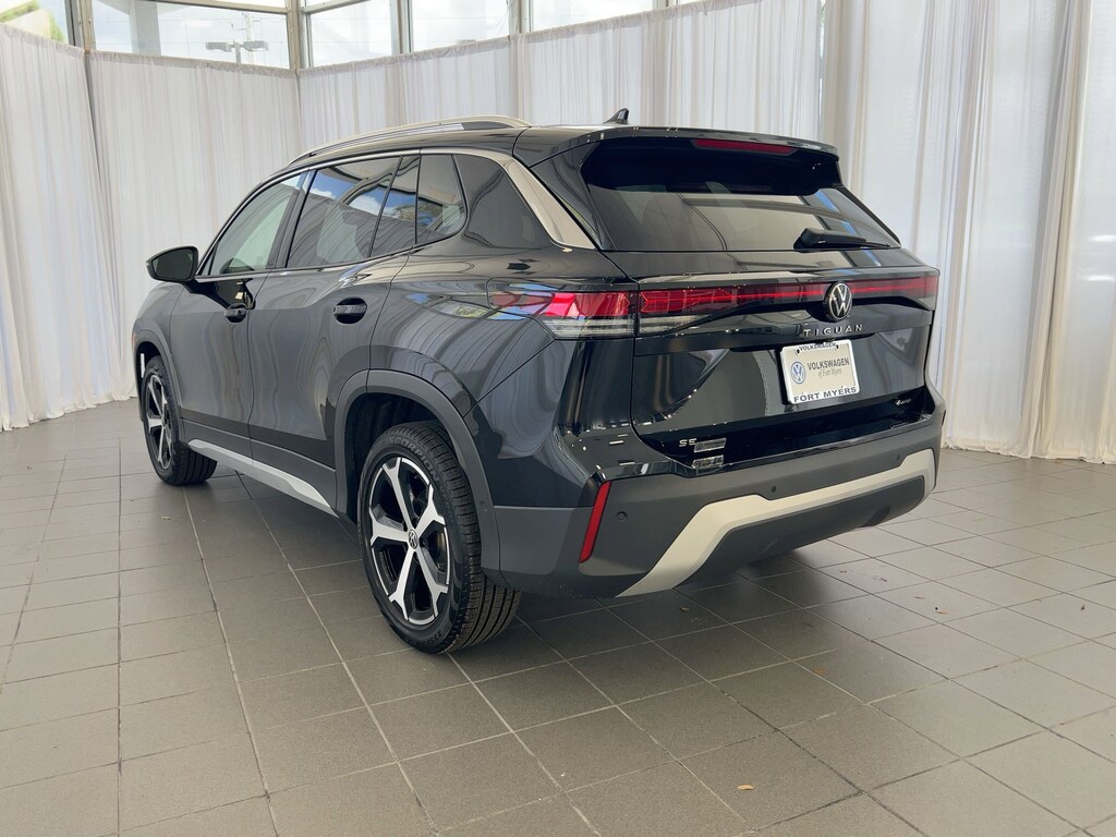 New 2026 Volkswagen Tiguan SE 2.0T SE 4MOTION