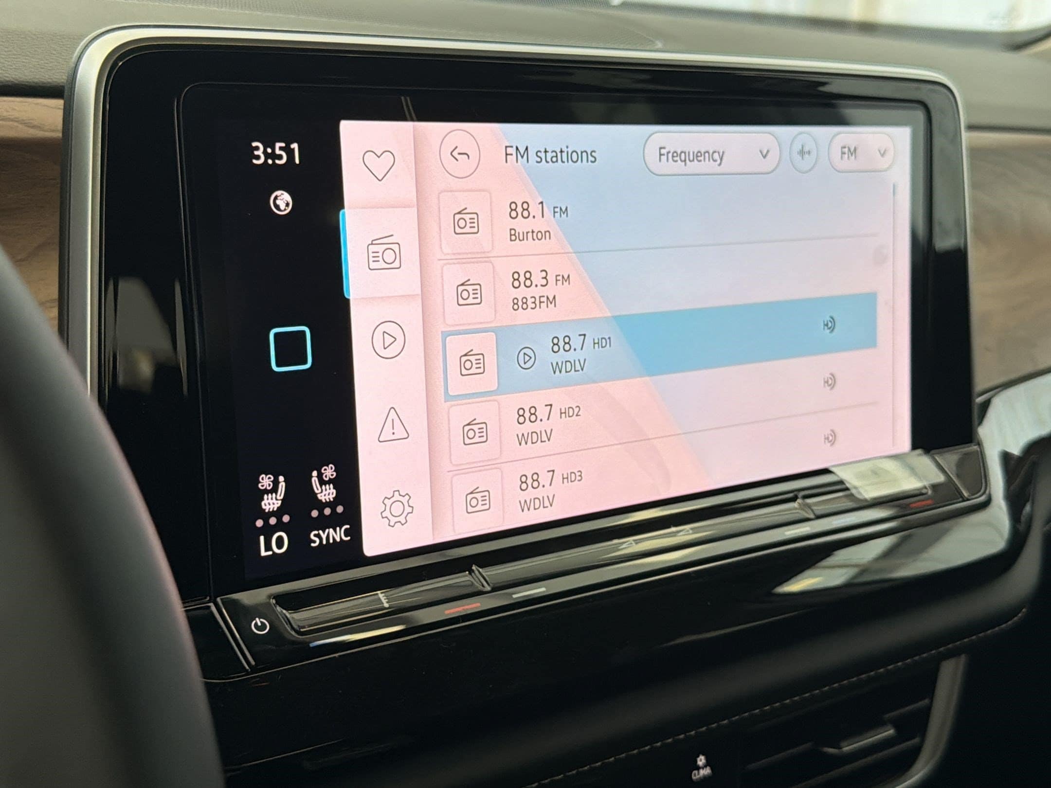 2026 Volkswagen Atlas SE w/Tech - Photo 22