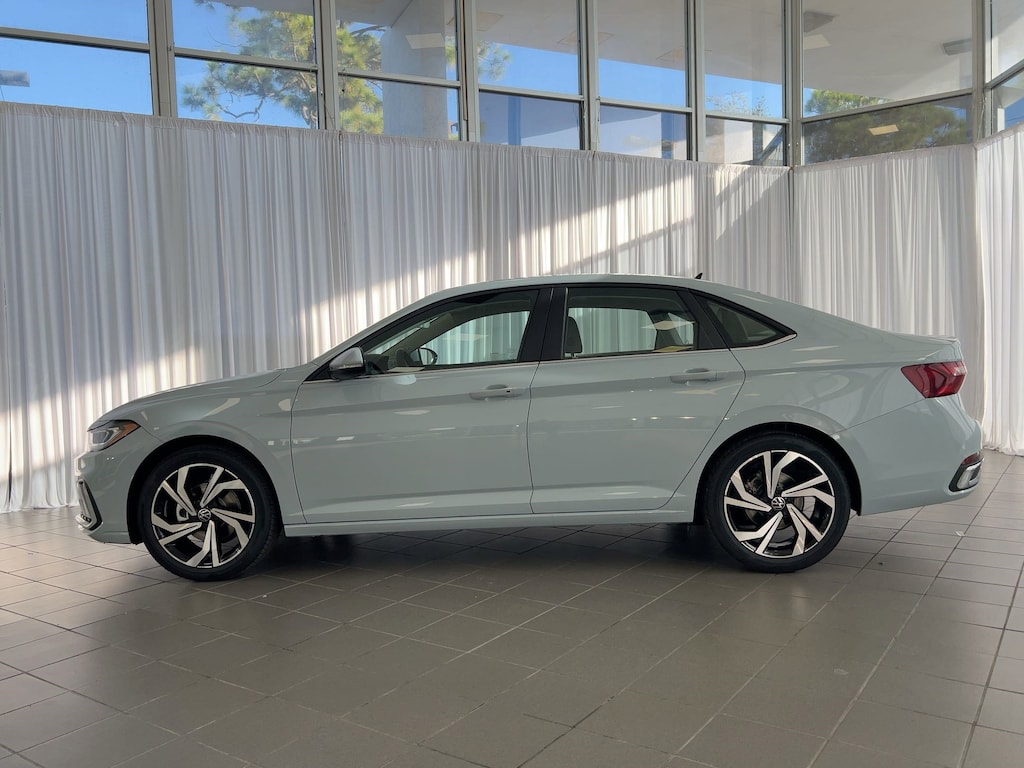 New 2026 Volkswagen Jetta 1.5T SEL Sedan