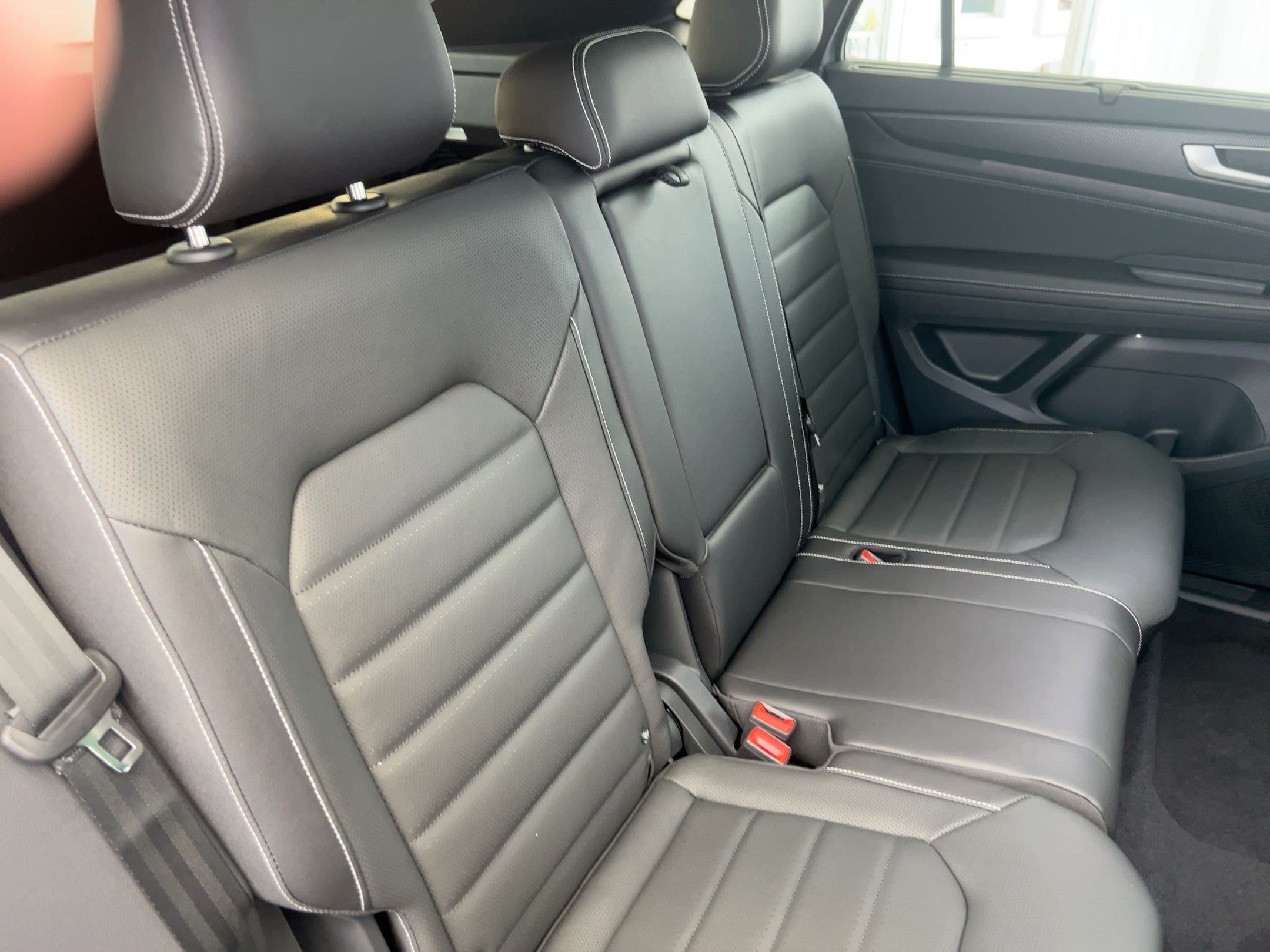 2026 Volkswagen Atlas Cross Sport SEL R-LINE - Photo 30