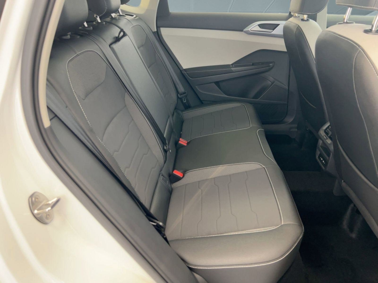 2026 Volkswagen Taos SE - Photo 25