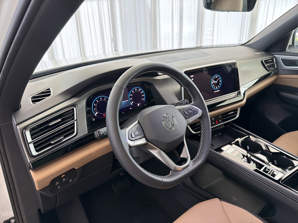 New 2026 Volkswagen Atlas Cross Sport 2.0T SE w/Technology SUV