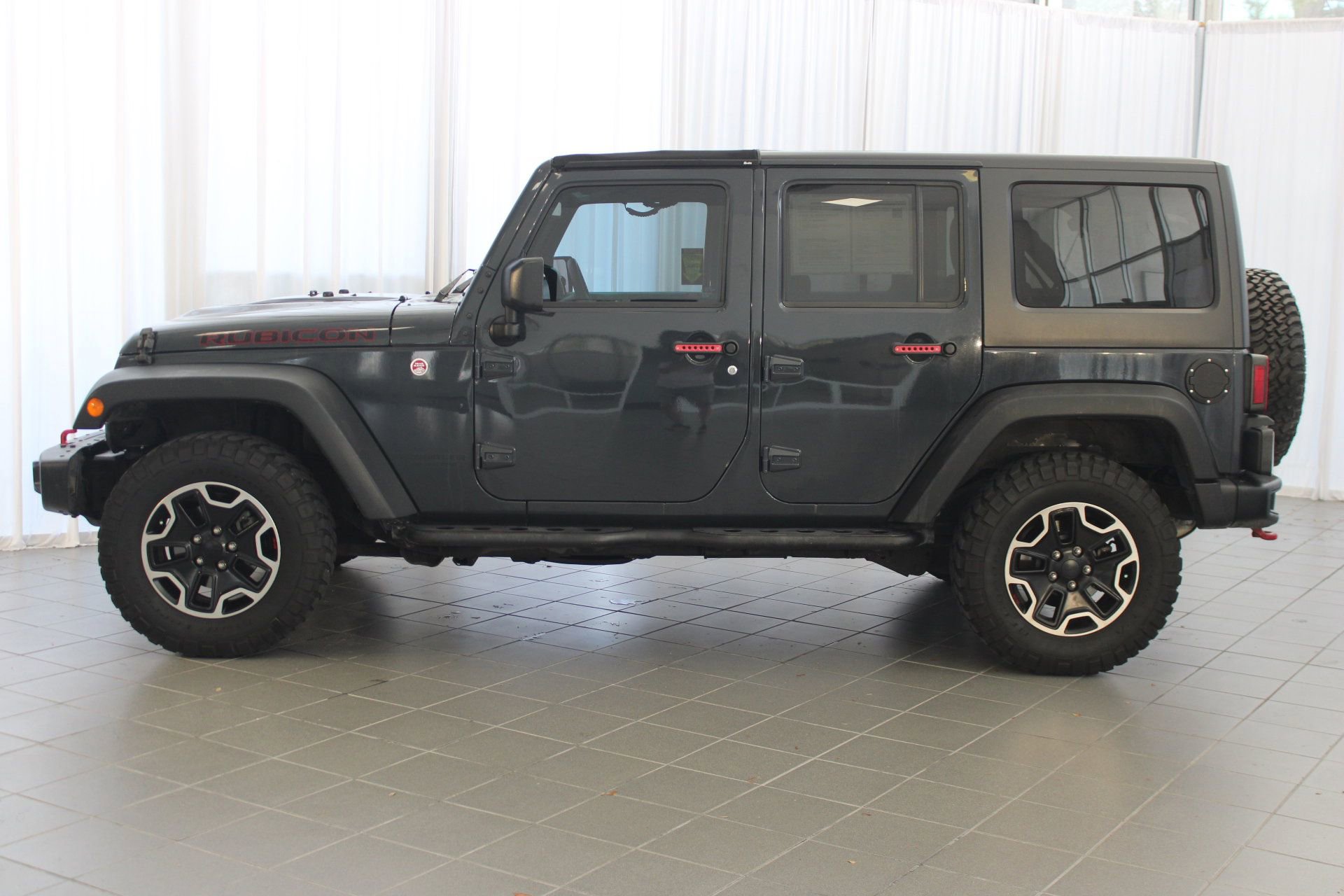 2017 Jeep Wrangler Unlimited Rubicon Hard Rock photo 2
