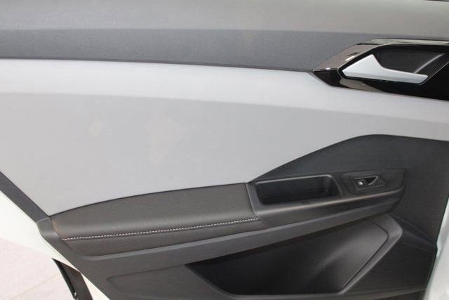 2024 Volkswagen Taos S - Photo 18