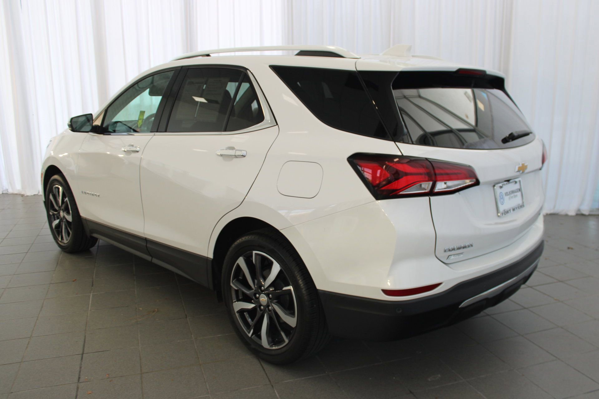 2023 Chevrolet Equinox Premier photo 3