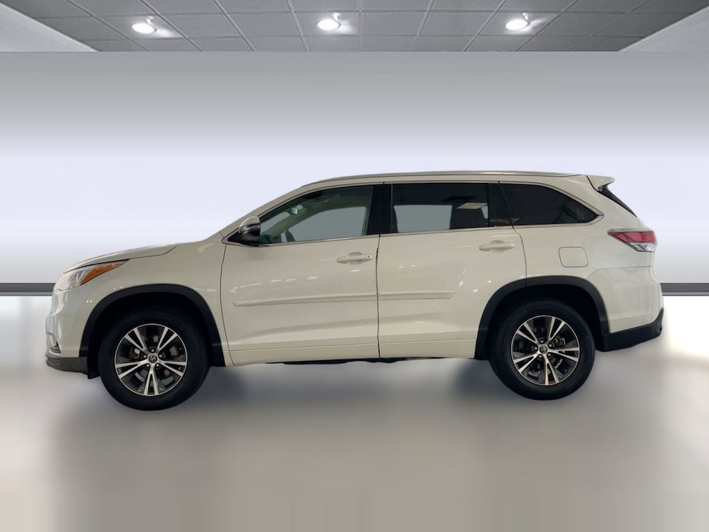 Used 2016 Toyota Highlander XLE FWD V6 XLE