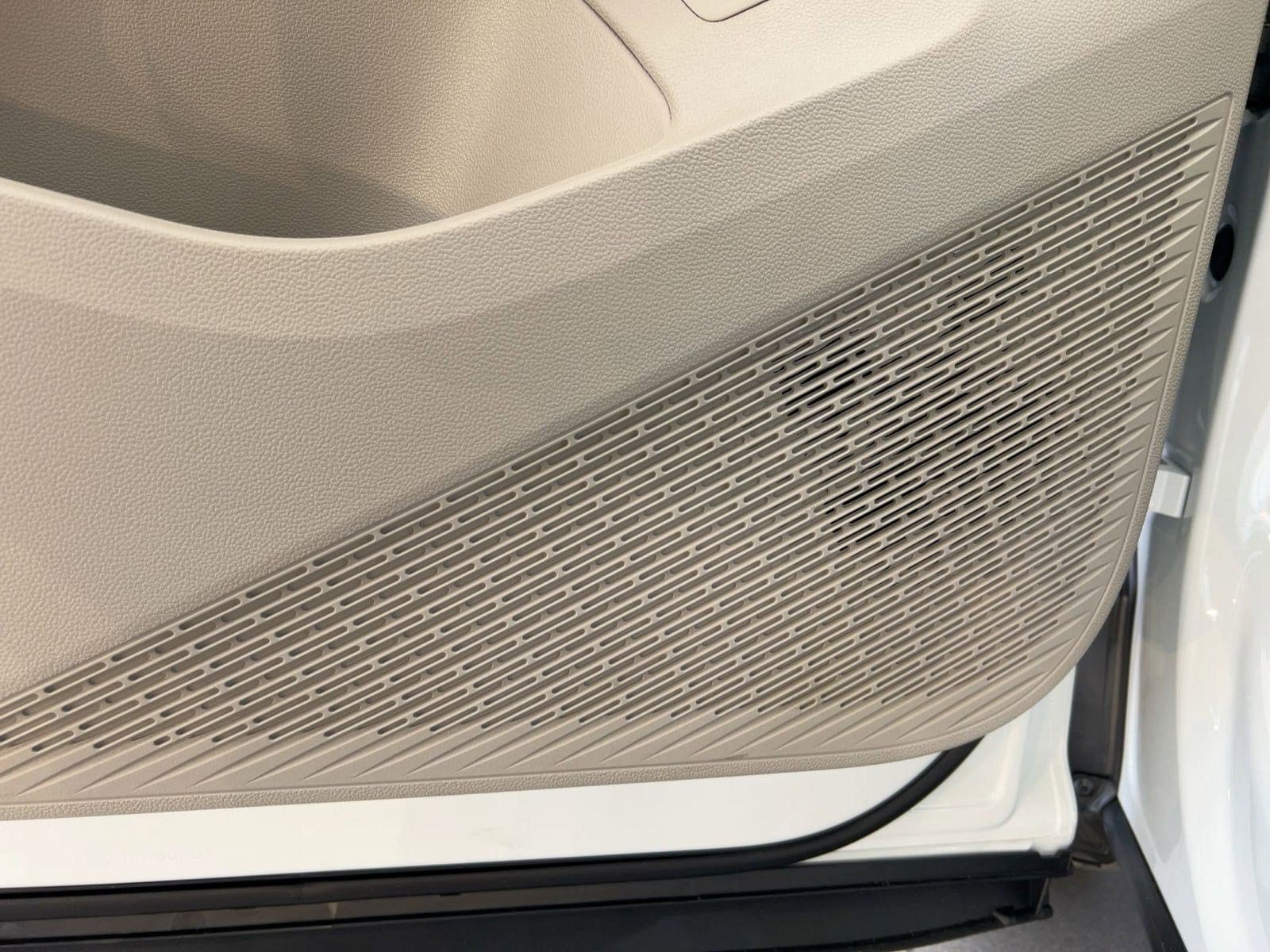2026 Volkswagen Atlas SE w/Tech - Photo 22