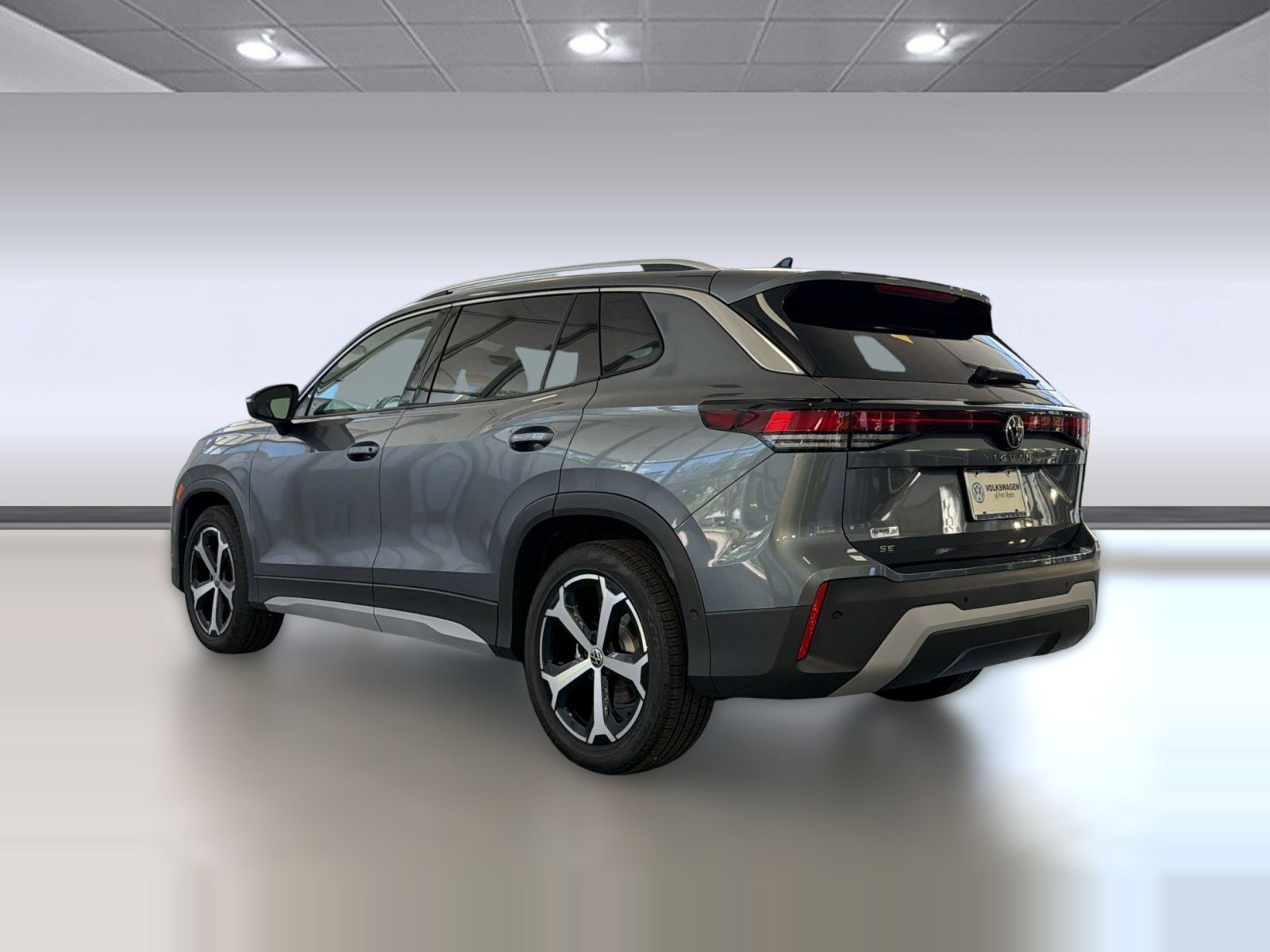 New 2026 Volkswagen Tiguan SE SUV