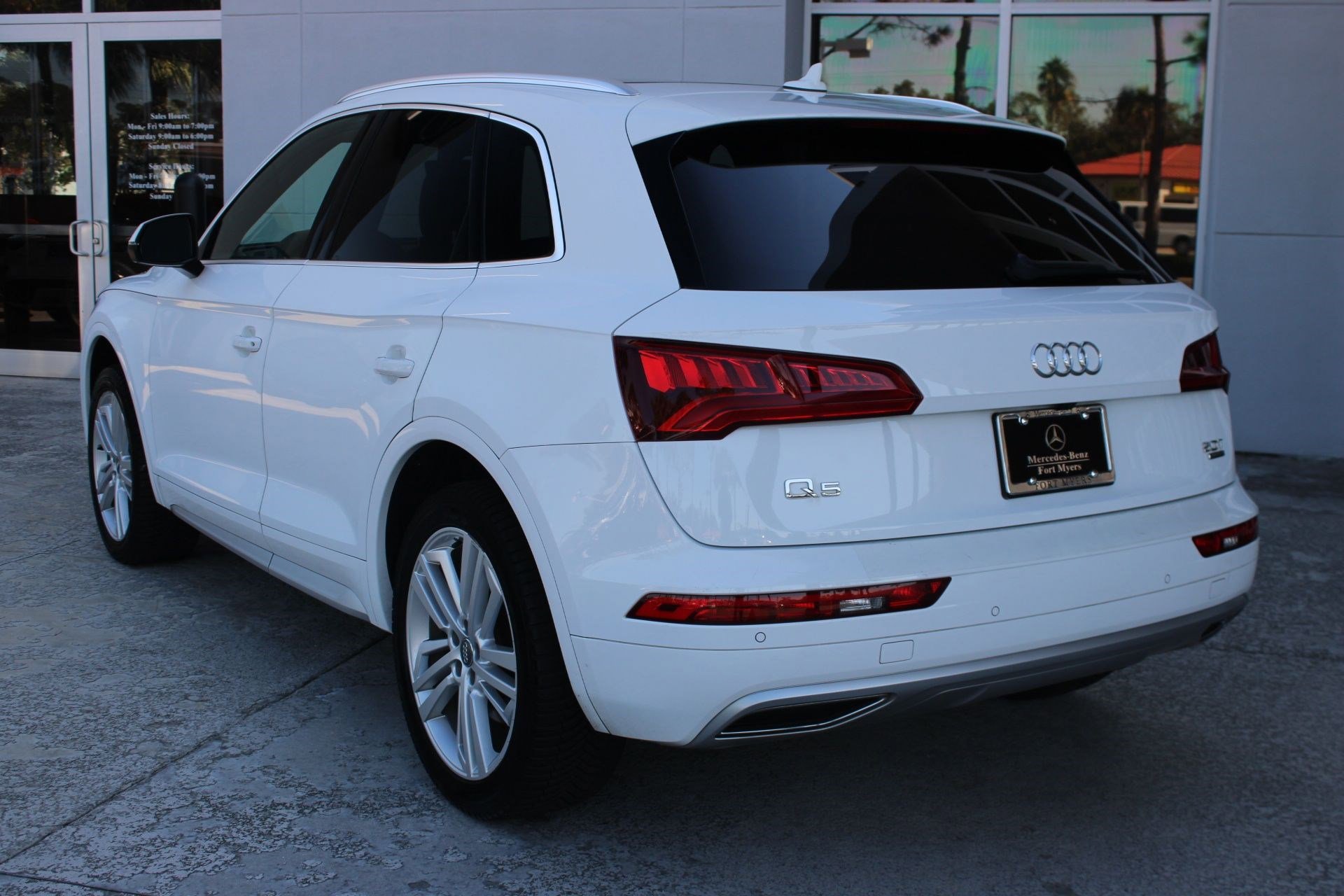 2018 Audi Q5 TFSI Premium Plus photo 3