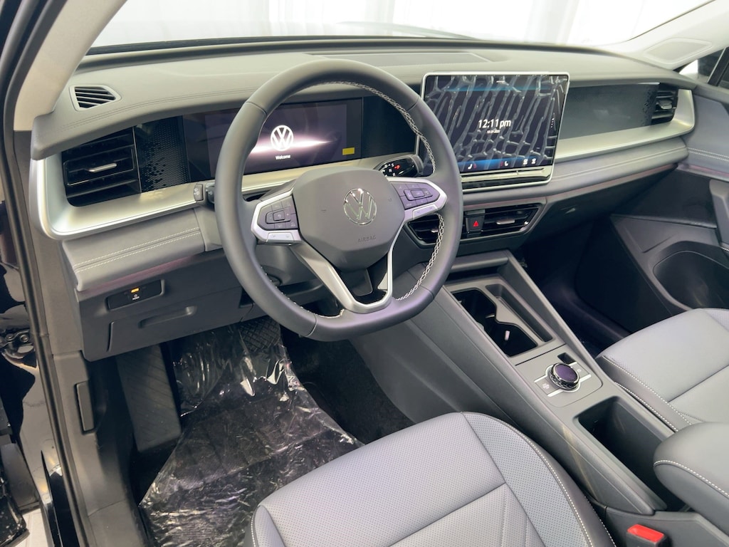 New 2026 Volkswagen Tiguan SE 2.0T SE 4MOTION