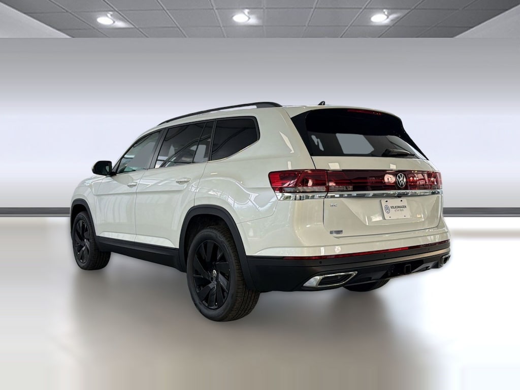 New 2026 Volkswagen Atlas SE w/Technology SUV