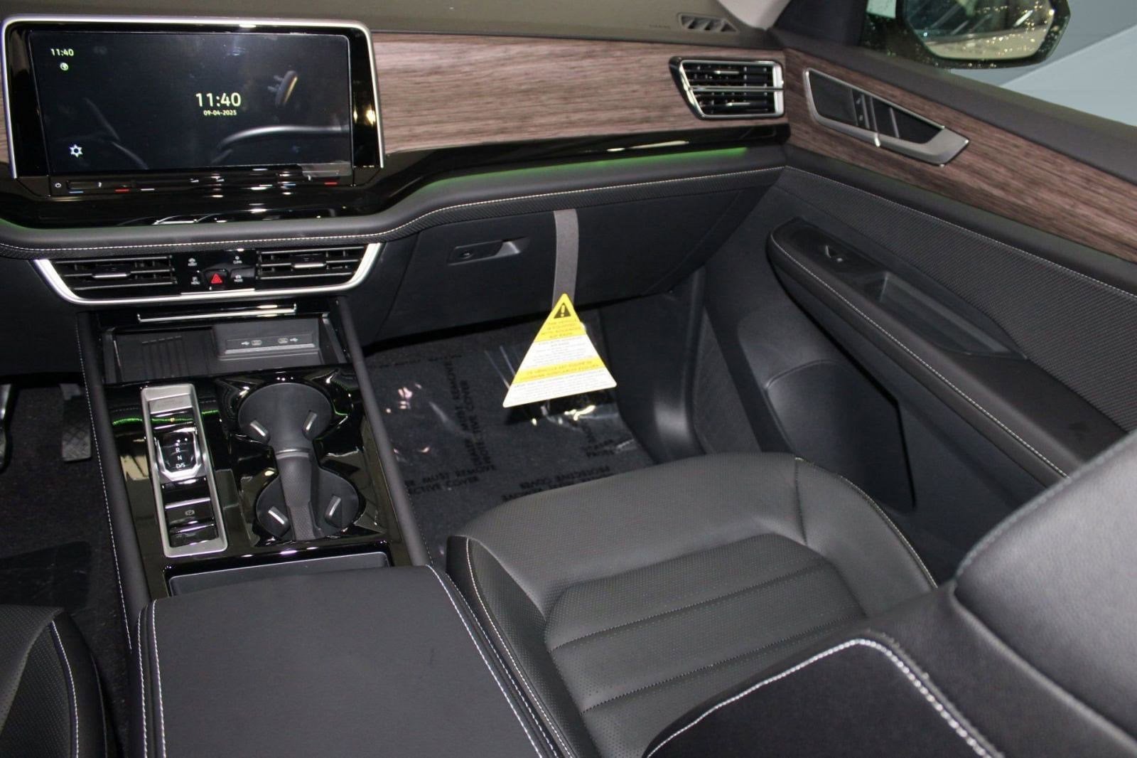 2026 Volkswagen Atlas SEL - Photo 32