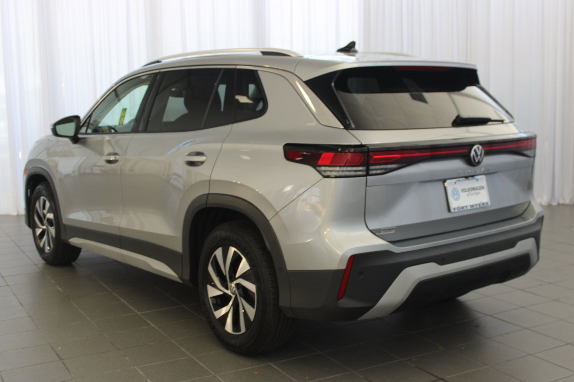 2026 Volkswagen Tiguan S photo 2