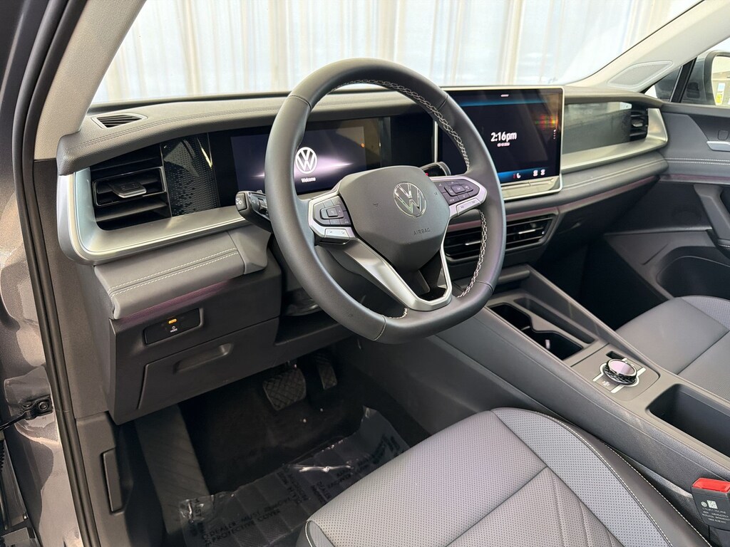 New 2026 Volkswagen Tiguan SE SUV
