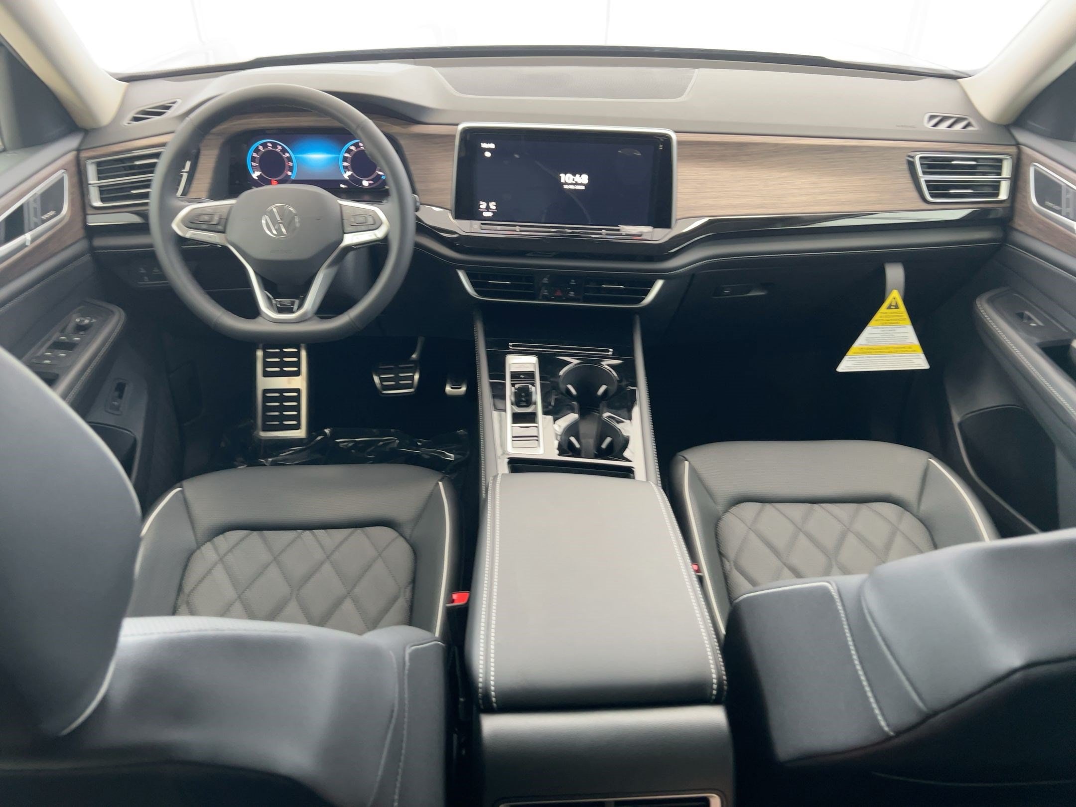 2026 Volkswagen Atlas SEL Premium R-Line - Photo 17