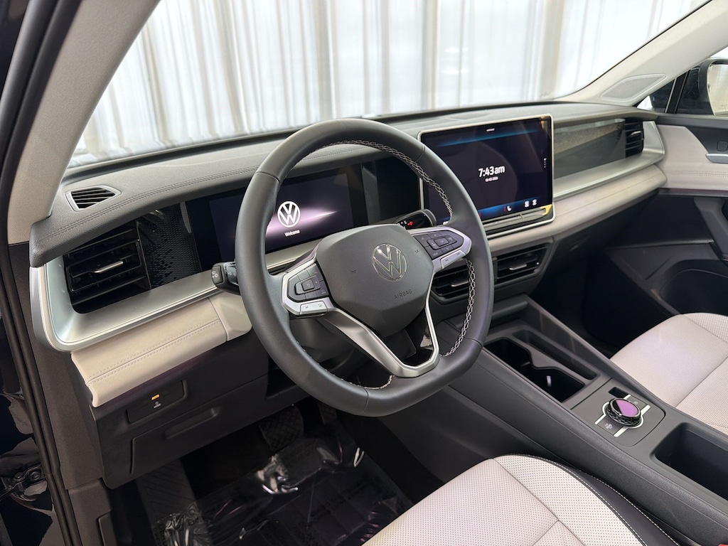 New 2026 Volkswagen Tiguan 2.0T SE SUV