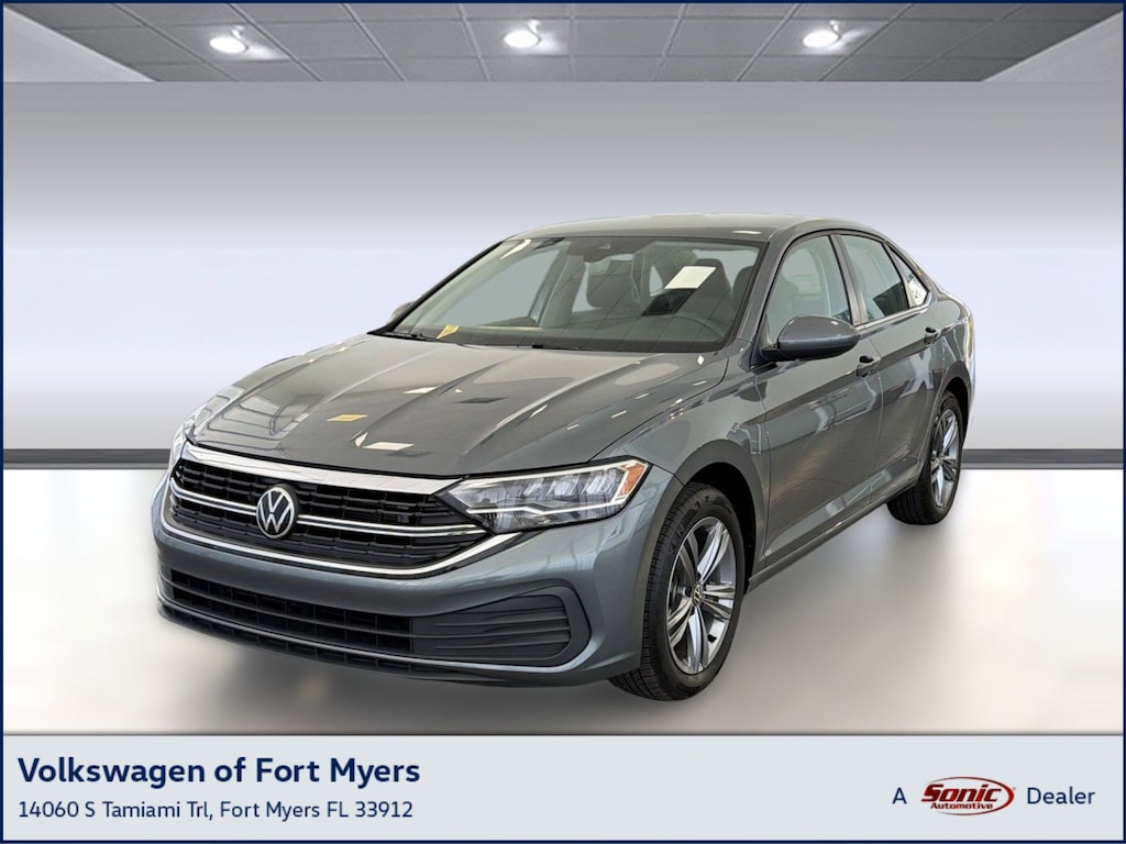 Used 2023 Volkswagen Jetta SE SE Auto