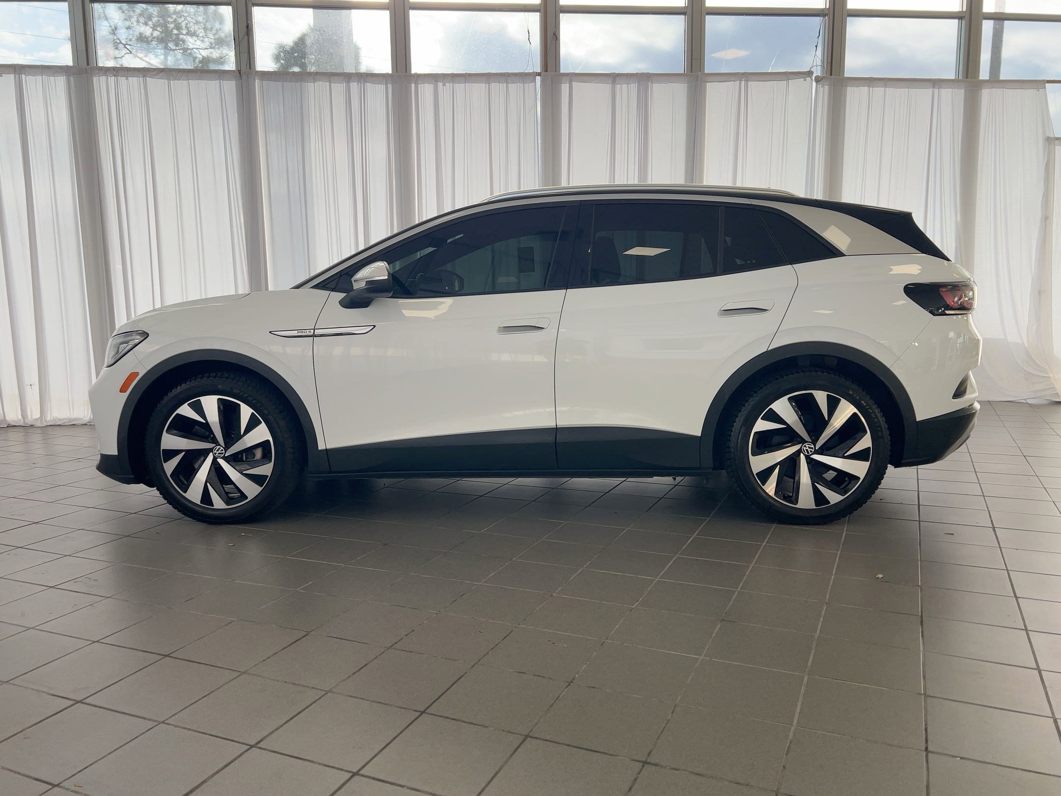 Used 2021 Volkswagen ID.4 PRO S with VIN WVGKMPE26MP046523 for sale in Fort Myers, FL