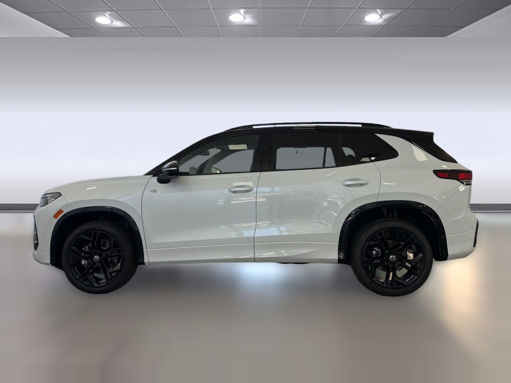 New 2026 Volkswagen Tiguan SE R-Line Black SUV